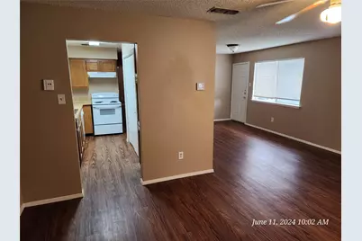 429 Thomas Street SW #D, Burleson, TX 76028 - Photo 4