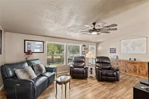 194 Indian Gap Dr, Mabank, TX 75156 - Photo 4