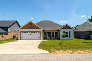 2703 San Gabriel Dr, Granbury, TX 76048 - Photo 6