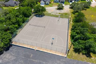 2703 San Gabriel Dr, Granbury, TX 76048 - Photo 32
