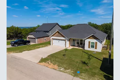 2703 San Gabriel Drive, Granbury, TX 76048 - Photo 2