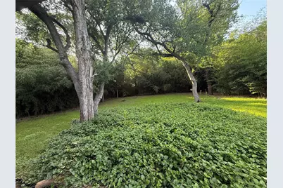 10208 Lake Gardens Drive, Dallas, TX 75218 - Photo 20