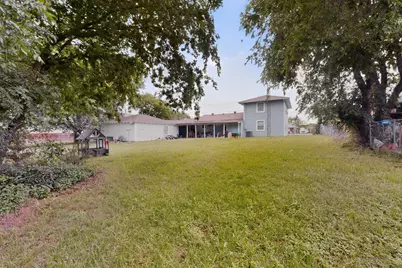 8927 Beckley View Avenue, Dallas, TX 75232 - Photo 4