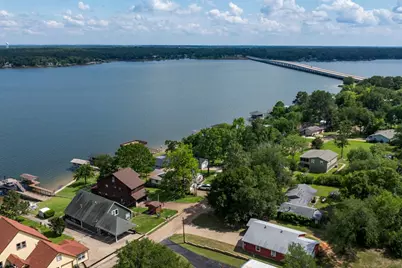138 Pin Oak Drive, Mabank, TX 75156 - Photo 1