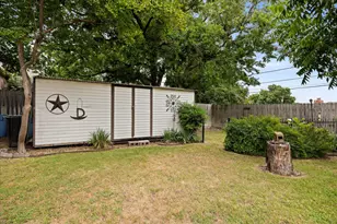 5007 Comanche Dr, De Cordova, TX 76049 - Photo 38