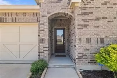 4529 Hemingway Avenue, Aubrey, TX 76227 - Photo 4