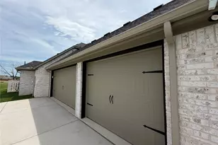 2704 Village Rd, Granbury, TX 76049 - Photo 22