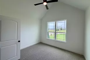 2704 Village Rd, Granbury, TX 76049 - Photo 12