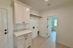 2704 Village Rd, Granbury, TX 76049 - Photo 18