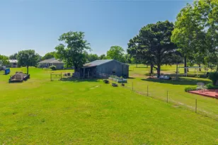1551 Co Rd 3327, Greenville, TX 75402 - Photo 20