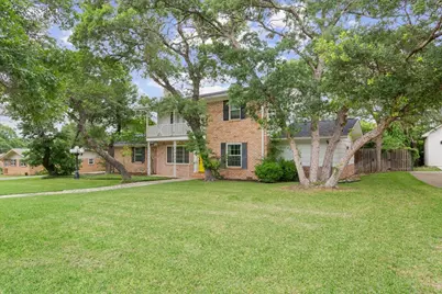 425 White Hall Road, Woodway, TX 76712 - Photo 2