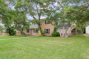 425 Whitehall Rd, Woodway, TX 76712 - Photo 2