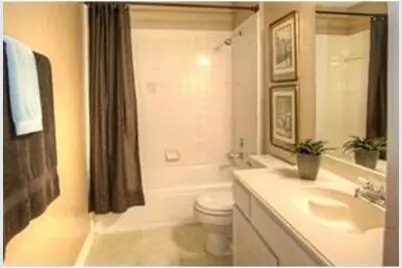 907 Canal, Irving, TX 75063 - Photo 8