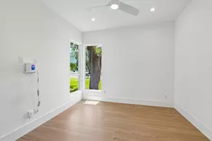 3941 Adrian Dr, Dallas, TX 75209 - Photo 18