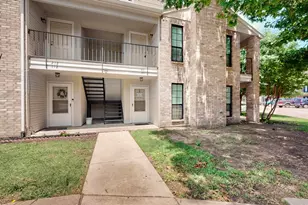 5806 Marvin Loving Dr, Garland, TX 75043 - Photo 2