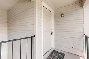 5806 Marvin Loving Dr, Garland, TX 75043 - Photo 6