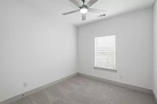 312 Third St, Hillsboro, TX 76645 - Photo 14
