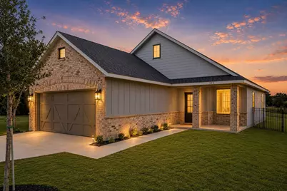 312 3rd Street, Hillsboro, TX 76645 - Photo 1
