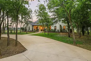104 Beavers Bend Dr, Gunter, TX 75058 - Photo 2