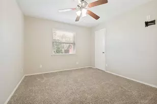 211 Willow Creek Ct, Mansfield, TX 76063 - Photo 18