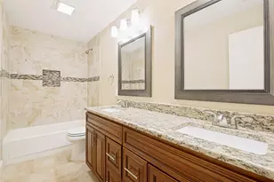 211 Willow Creek Ct, Mansfield, TX 76063 - Photo 20