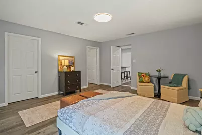 706 Henslee Drive, Euless, TX 76040 - Photo 12