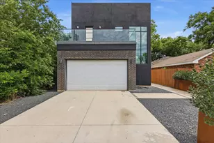2021 Dennison St, Dallas, TX 75212 - Photo 2