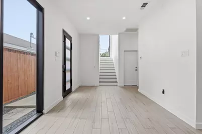 2021 Dennison Street, Dallas, TX 75212 - Photo 4