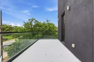 2021 Dennison St, Dallas, TX 75212 - Photo 18