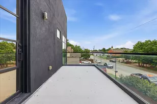2021 Dennison St, Dallas, TX 75212 - Photo 14