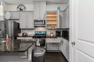 1526 Windermere Wy, Farmers Branch, TX 75234 - Photo 8