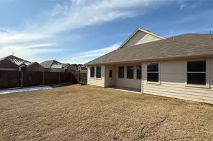 7908 Lindheimer Ln, McKinney, TX 75071 - Photo 4