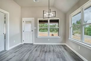 916 Mojave Trail, Granbury, TX 76048 - Photo 10