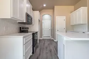 916 Mojave Trail, Granbury, TX 76048 - Photo 12