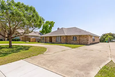 6533 Lake Side Circle, North Richland Hills, TX 76180 - Photo 2