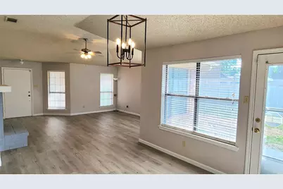 520 Kirkland Drive, Coppell, TX 75019 - Photo 2
