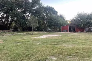 8261 County Rd 381, Tyler, TX 75708 - Photo 12