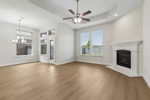 1417 Summit View Ln, Little Elm, TX 76227 - Photo 4