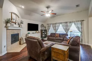 1316 Meadowlakes, Azle, TX 76020 - Photo 12