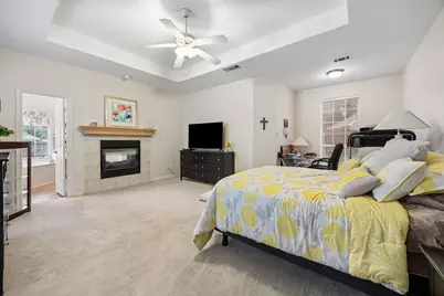 9705 Valley Lake Court, Irving, TX 75063 - Photo 16
