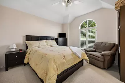 9705 Valley Lake Court, Irving, TX 75063 - Photo 26