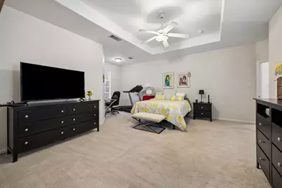 9705 Valley Lake Court, Irving, TX 75063 - Photo 18