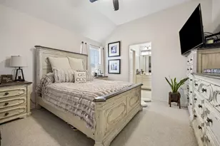 9705 Valley Lake Ct, Irving, TX 75063 - Photo 24