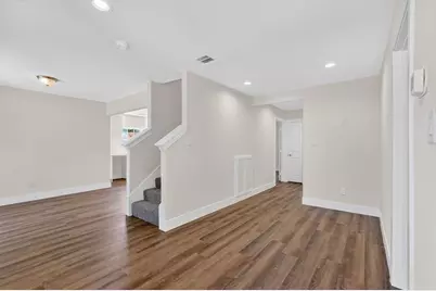 4002 Falls Drive, Dallas, TX 75211 - Photo 6