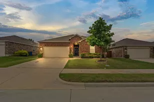 1716 Trace Dr, Aubrey, TX 76227 - Photo 1