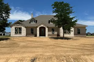 410 Cobb Rd, Leonard, TX 75452 - Photo 1
