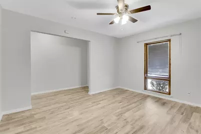 44 E Mountain Creek Drive, Grand Prairie, TX 75052 - Photo 18