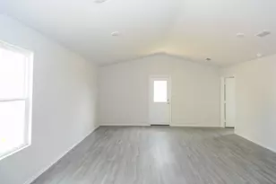297 Victory Dr, Mabank, TX 75147 - Photo 6