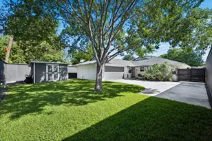 7318 Rutgers Dr, Dallas, TX 75214 - Photo 24