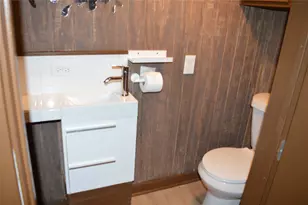 2024 Walker St, Granbury, TX 76048 - Photo 28